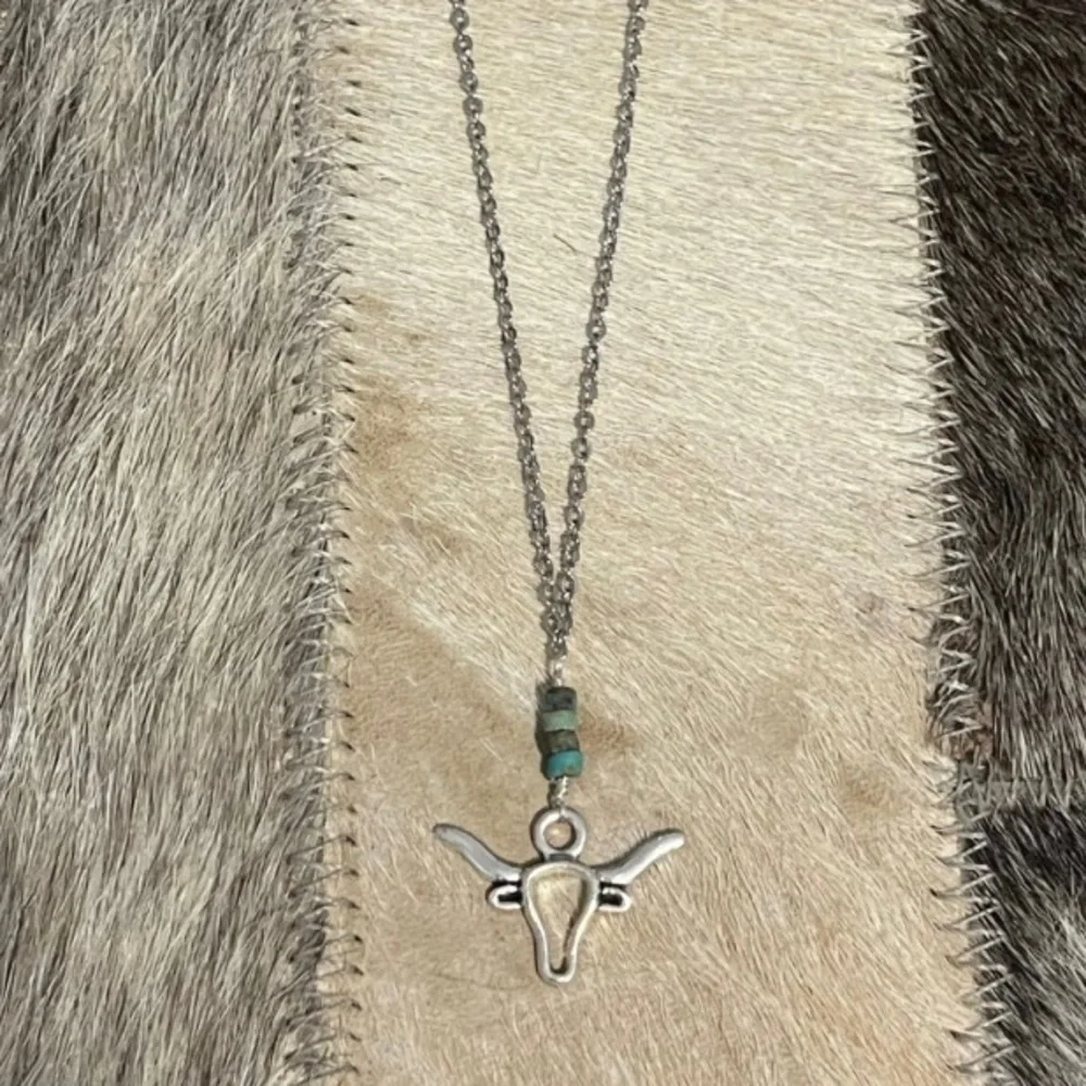 Steer turquoise necklace - Picture 1 of 1
